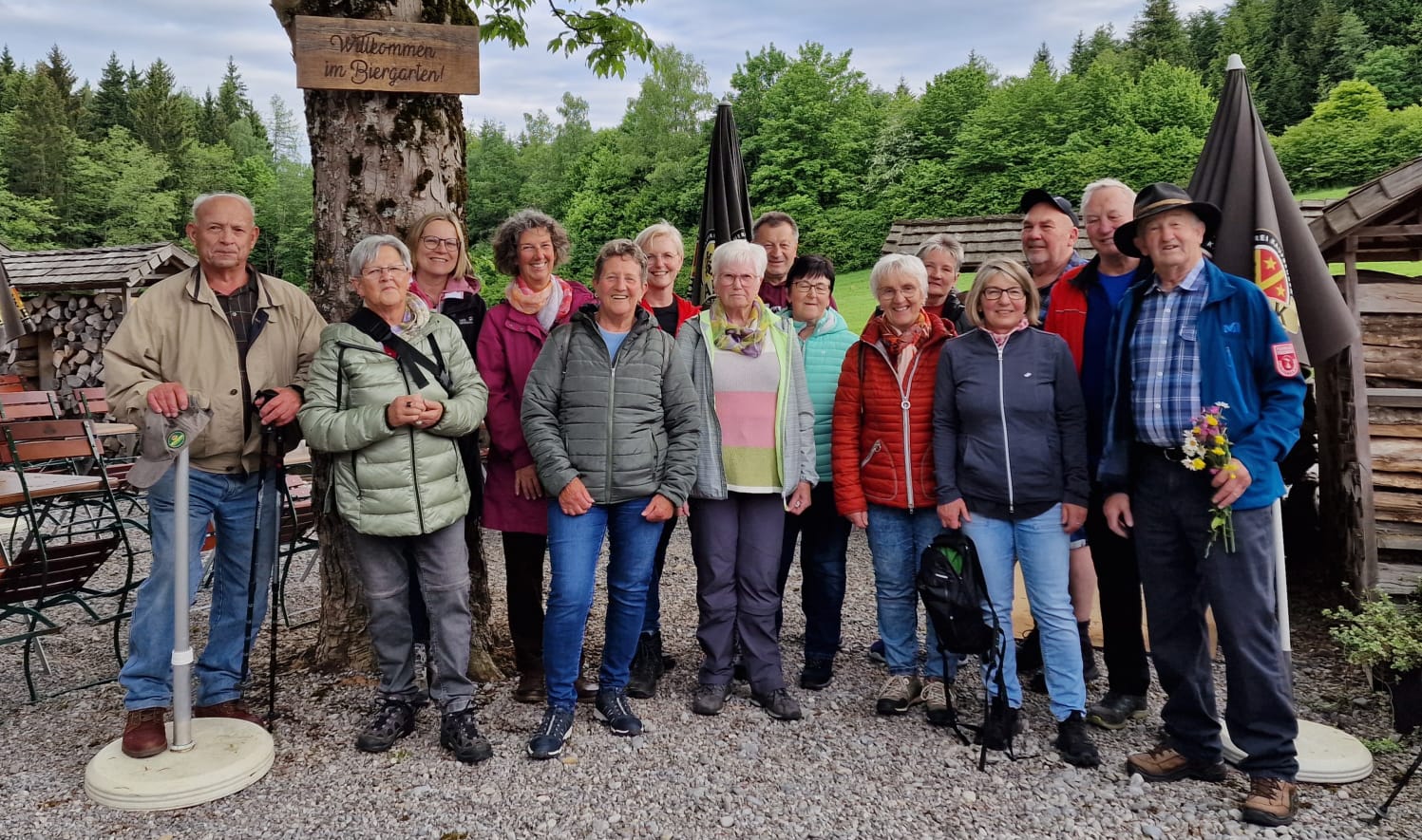 Rehasportgruppe unterwegs zur Mooshütte.